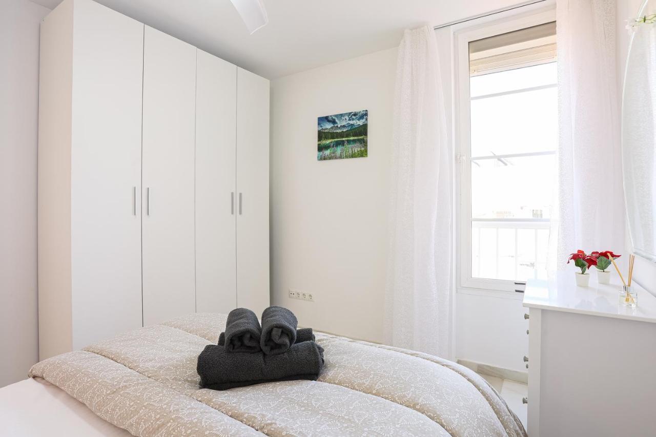 Apartment Holidays2malaga Montesa 700m From The Rooftop Terrace Málaga